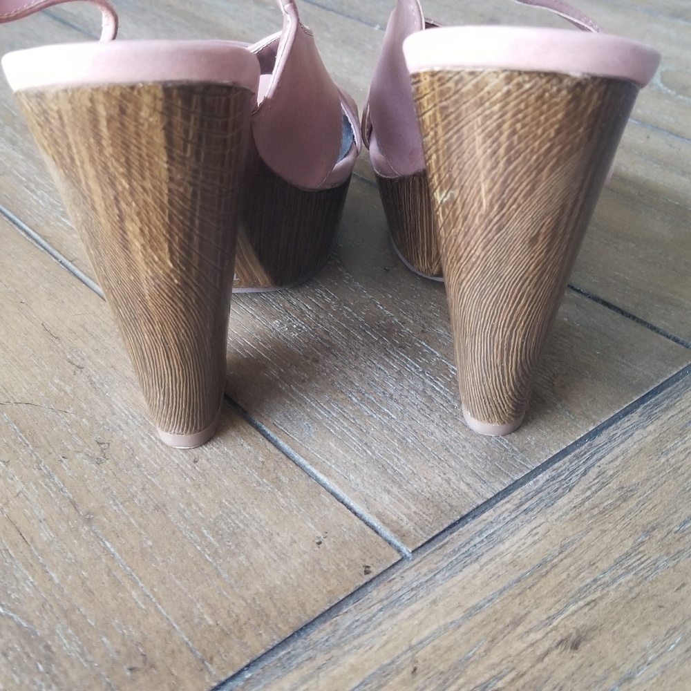 Guess - Platform Shoes - Picture 3 of 4
